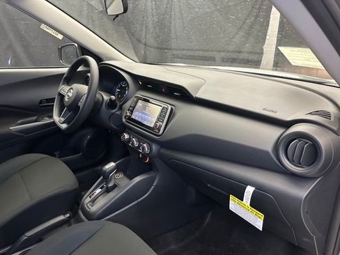New 2025 Nissan Kicks Play S FWD image 16
