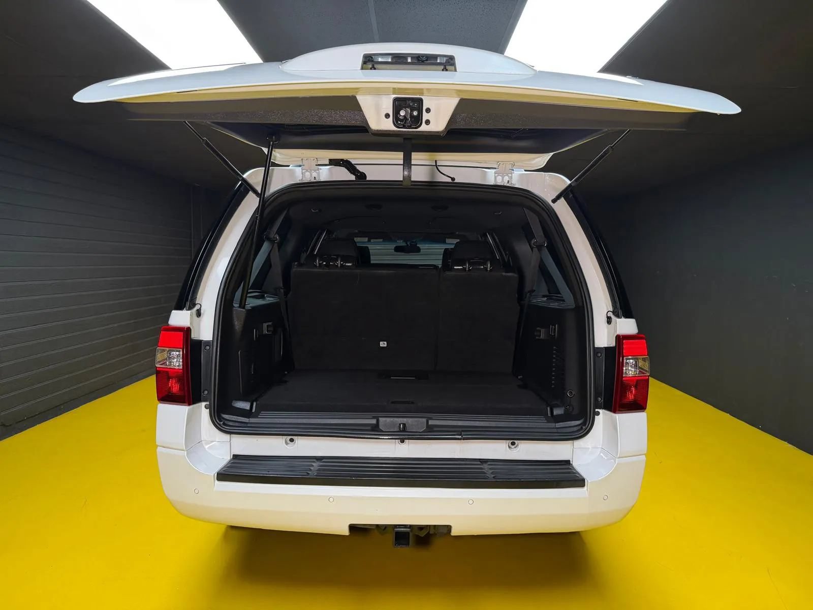 Used 2012 Ford Expedition EL Limited RWD image 25
