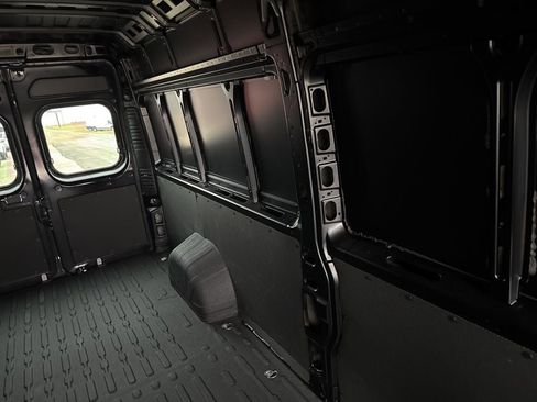 Used 2025 RAM ProMaster 3500 w/ Cold Weather Group image 21