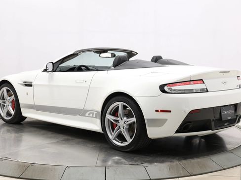 Used 2016 Aston Martin V8 Vantage GT RWD image 45