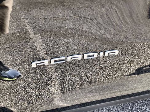 Used 2026 GMC Acadia Elevation w/ Elevation Premium Package FWD image 32