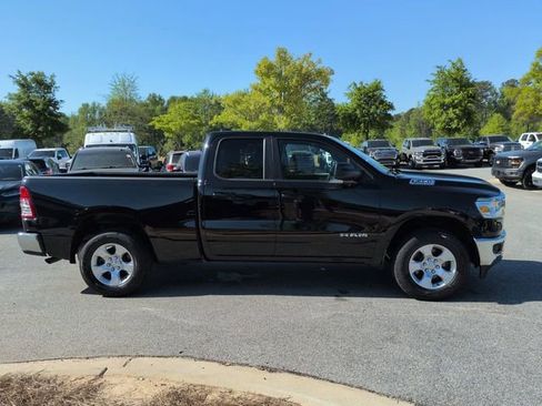Certified 2022 RAM 1500 Big Horn AWD/4WD image 3