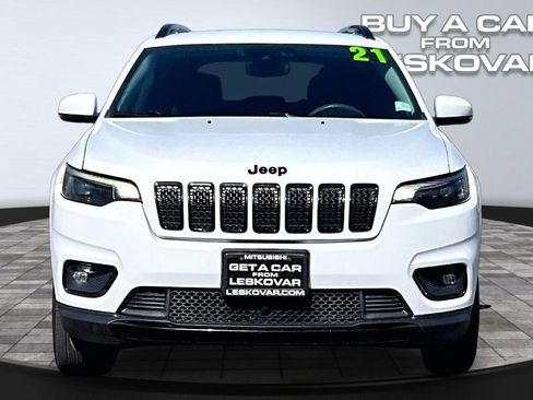 Used 2021 Jeep Cherokee Latitude Plus AWD/4WD image 3