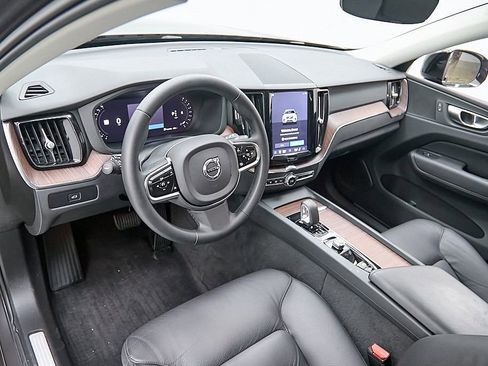 Certified 2023 Volvo XC60 B5 Plus w/ Climate Package image 12