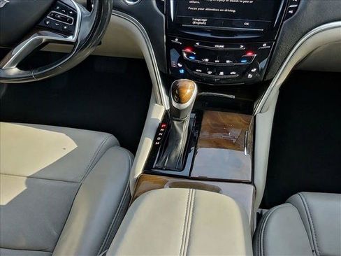 Used 2018 Cadillac XTS Luxury FWD image 18
