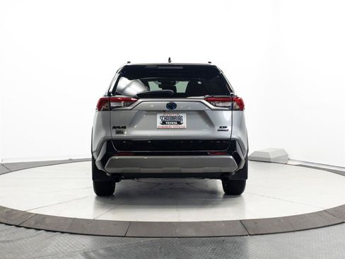 Certified 2024 Toyota RAV4 XSE w/ Weather Package AWD/4WD image 10