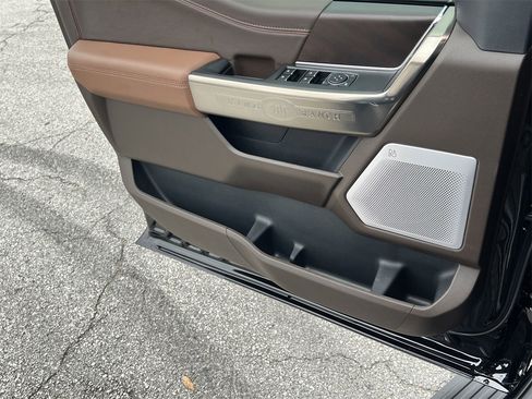 New 2025 Ford F150 King Ranch w/ FX4 Off-Road Package image 19