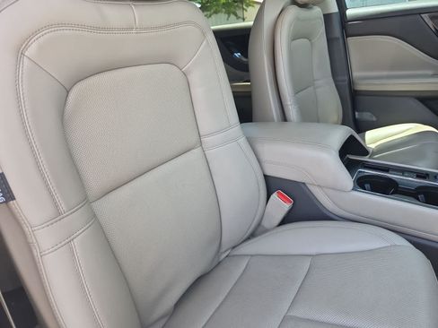 Used 2023 Lincoln Corsair Grand Touring AWD/4WD image 22