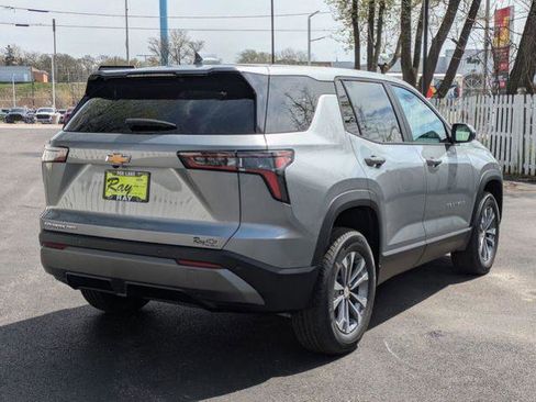 New 2026 Chevrolet Equinox LT image 3