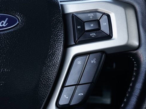 Used 2022 Ford F250 Lariat w/ Black Appearance Package AWD/4WD image 29