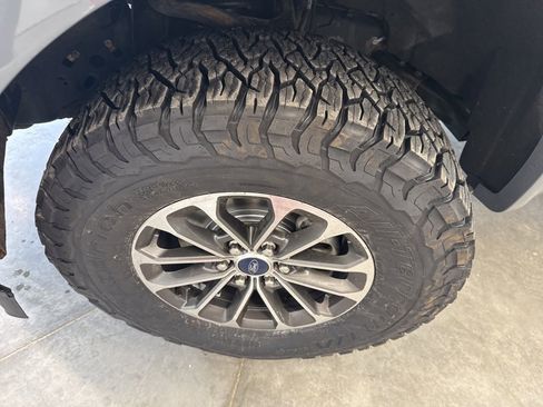 Used 2019 Ford F150 Lariat w/ Equipment Group 502A Luxury image 22