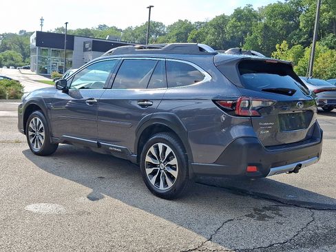 Used 2024 Subaru Outback Touring AWD/4WD image 4