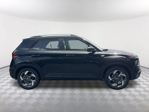 New 2026 Hyundai Venue SEL FWD image 4