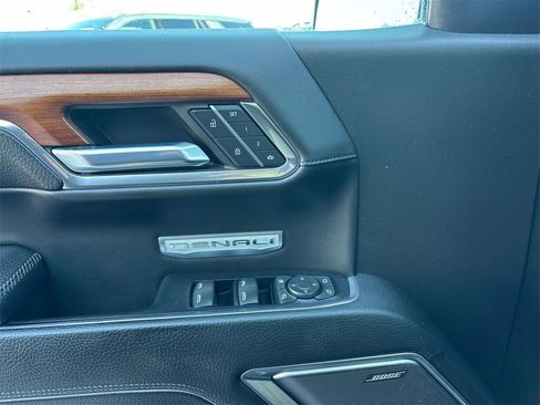 Used 2022 GMC Sierra 1500 Denali image 13