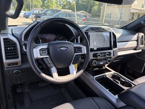 Used 2022 Ford F250 Lariat AWD/4WD image 17