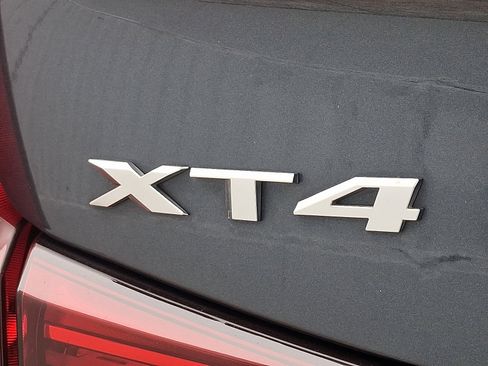 Used 2021 Cadillac XT4 Luxury w/ Cold Weather Package image 19