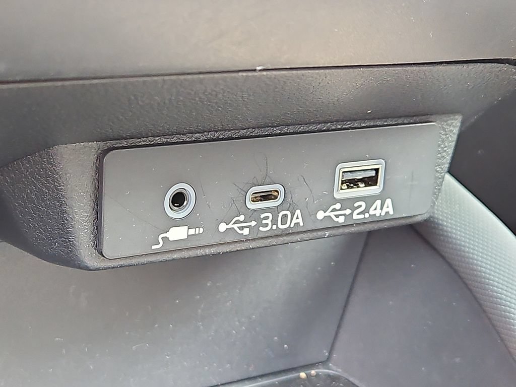 Used 2025 Subaru Forester Touring AWD/4WD image 26