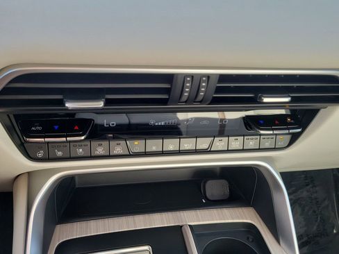 New 2026 MAZDA CX-90 Plug-In Hybrid w/ Premium Plus image 33