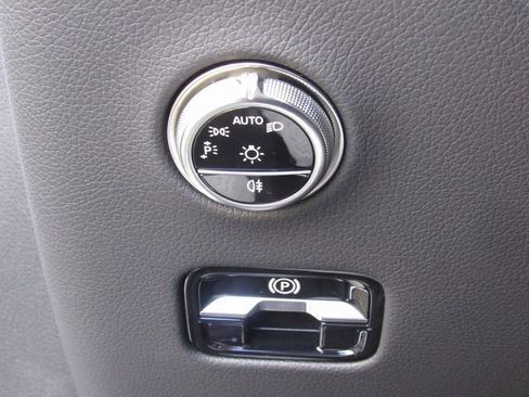 New 2026 Mercedes-Benz GLC 300 4MATIC image 34