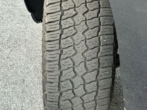 Used 2021 Chevrolet Silverado 1500 LT Trail Boss w/ Bed Protection Package image 45