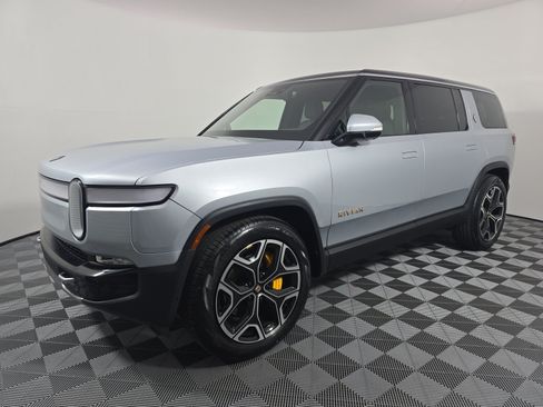 Used 2024 Rivian R1S Adventure AWD/4WD image 1