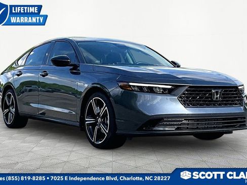 Certified 2026 Honda Accord SE image 1