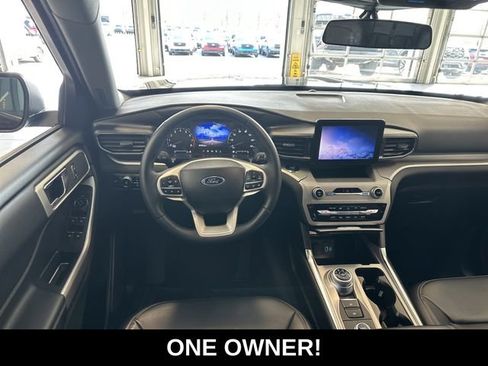 Used 2023 Ford Explorer XLT w/ Equipment Group 202A AWD/4WD image 2