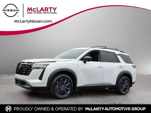New 2026 Nissan Pathfinder SL FWD image 1