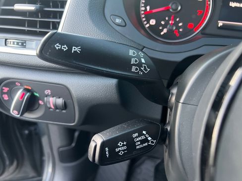 Used 2017 Audi Q3 2.0T Prestige image 22