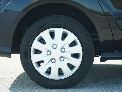 Used 2020 Ford Transit Connect XL image 4