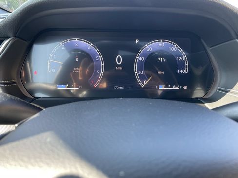 Used 2025 Jeep Grand Cherokee Altitude AWD/4WD image 17