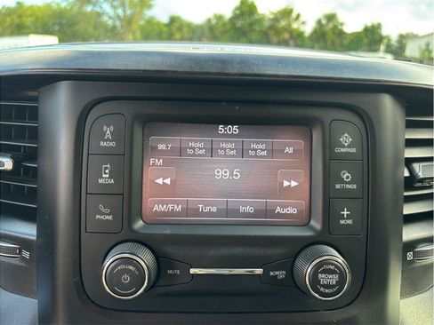 Used 2020 RAM 1500 Big Horn AWD/4WD image 23