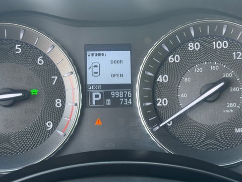 Used 2013 INFINITI M35 w/ Premium Pkg image 22