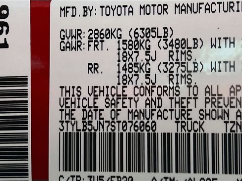 Certified 2025 Toyota Tacoma Limited w/ Tow Tech Package image 27