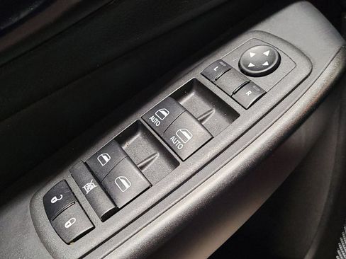 Used 2022 Jeep Cherokee Trailhawk w/ Sun, Sound & Nav Group image 27