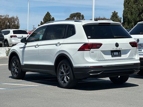 Used 2023 Volkswagen Tiguan SE FWD image 7