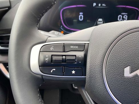 New 2025 Kia Sportage EX image 14