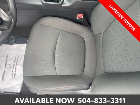 Used 2024 Toyota RAV4 XLE FWD image 22