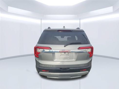 Used 2023 GMC Acadia SLT AWD/4WD image 4