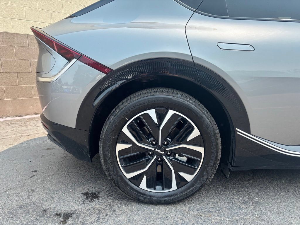 Used 2024 Kia EV6 Wind AWD/4WD image 4