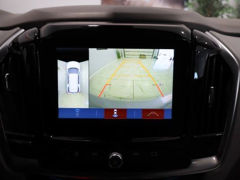 Used 2018 Chevrolet Traverse LT FWD image 24