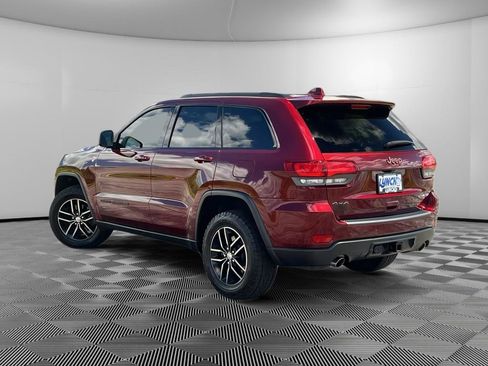 Used 2017 Jeep Grand Cherokee Trailhawk AWD/4WD image 2