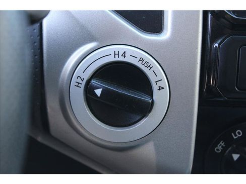 Used 2015 Toyota Tacoma 4x4 Double Cab w/ TRD Off-Road Package image 24