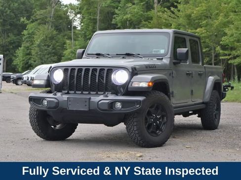 Used 2023 Jeep Gladiator Sport AWD/4WD image 2