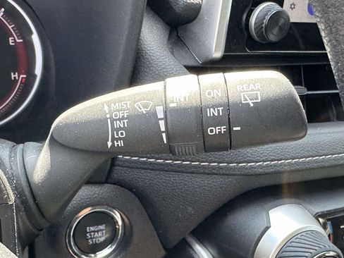 Certified 2025 Toyota RAV4 XLE image 33