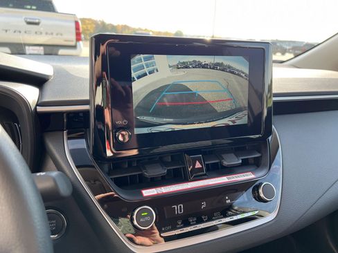 Used 2026 Toyota Corolla LE w/ LE Premium Package image 5