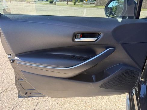 Used 2021 Toyota Corolla SE w/ Carpet Mat Package (TMS) FWD image 19