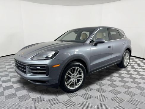 Used 2026 Porsche Cayenne AWD/4WD image 1