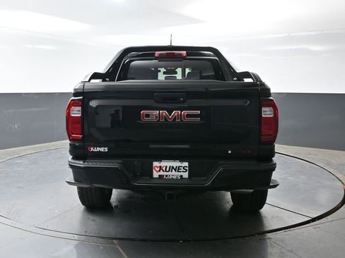 Used 2025 GMC Canyon AT4 w/ Nightfall Edition AWD/4WD image 13