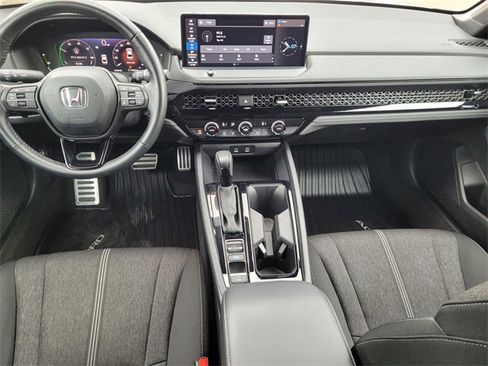 Used 2024 Honda Accord Sport image 12